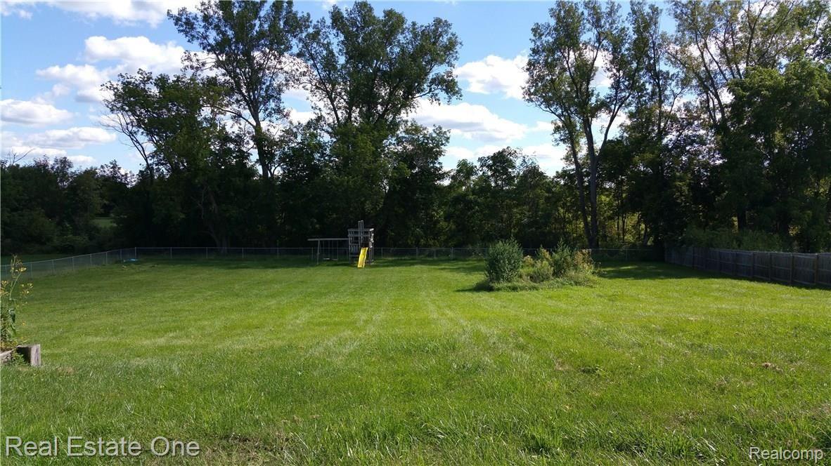 3468 East Mt Morris Road Mount Morris, MI 48458 - Photo 2 of 4 20150821_163301.jpg