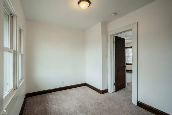 $175,000 | 615-617 Ruddle Avenue, Anderson, IN 46012