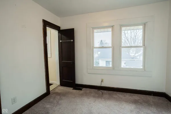 $175,000 | 615-617 Ruddle Avenue, Anderson, IN 46012