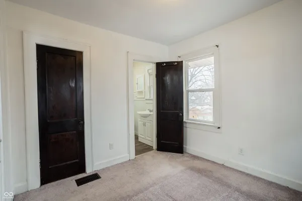 $175,000 | 615-617 Ruddle Avenue, Anderson, IN 46012