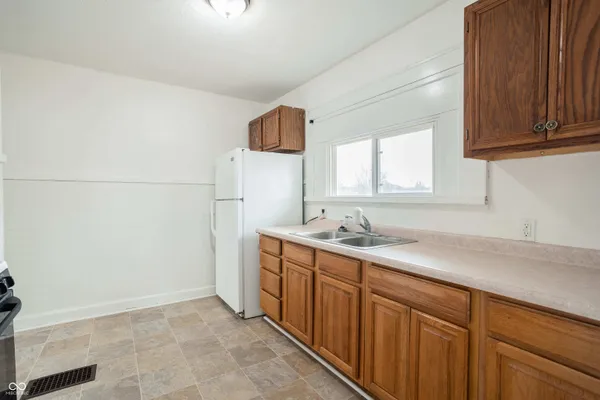 $175,000 | 615-617 Ruddle Avenue, Anderson, IN 46012