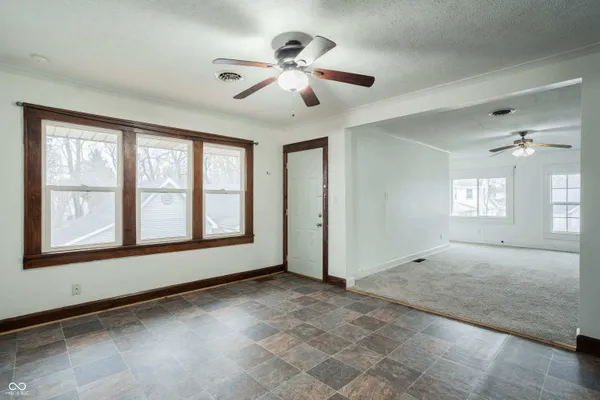 $175,000 | 615-617 Ruddle Avenue, Anderson, IN 46012