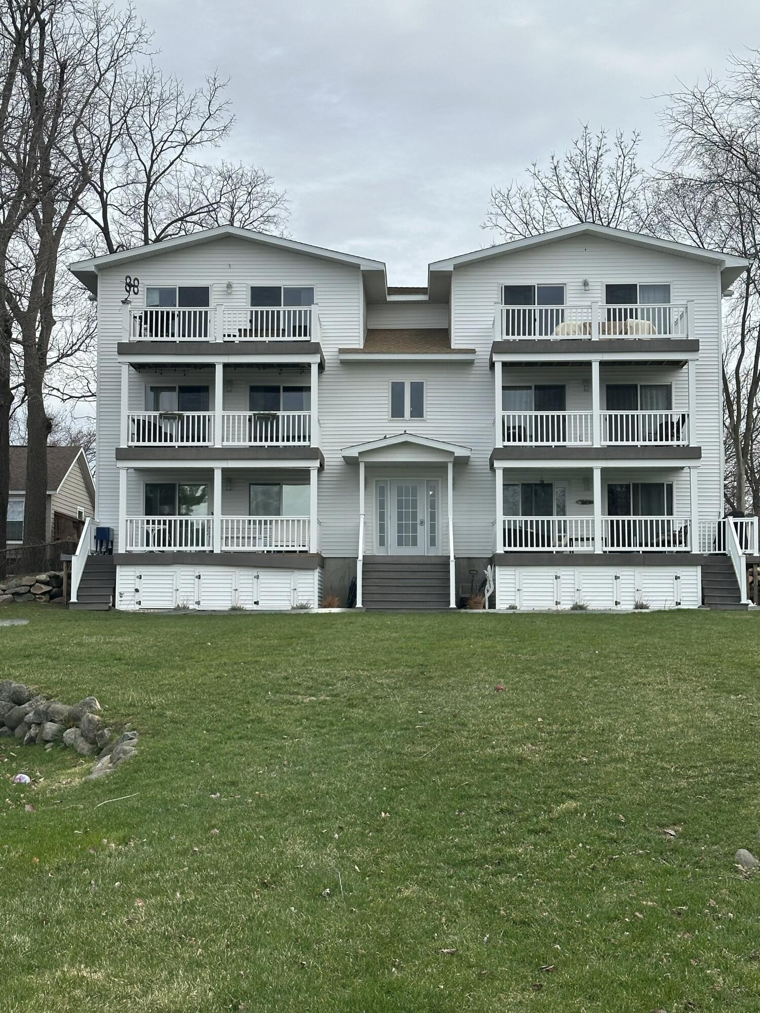 11038 Portage Road, Unit 6 Portage, MI 49002 - Photo 1 of 20 IMG_3068