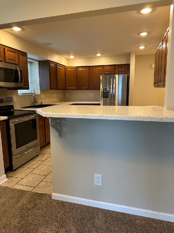 11038 Portage Road, Unit 6 Portage, MI 49002 - Photo 9 of 20 Kitchen 4