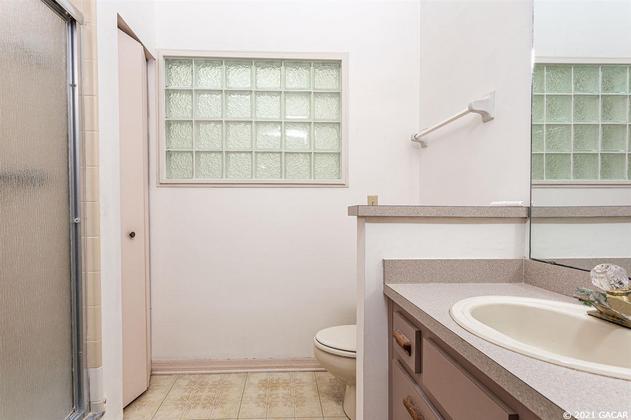 812 Southwest 50th Way Gainesville, FL 32607 - Photo 19 of 28 Gallery Image 19