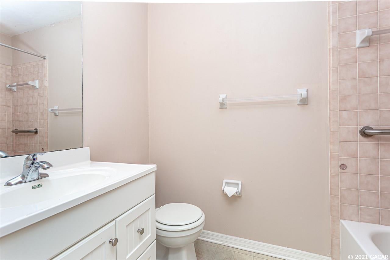 812 Southwest 50th Way Gainesville, FL 32607 - Photo 20 of 28 Gallery Image 20