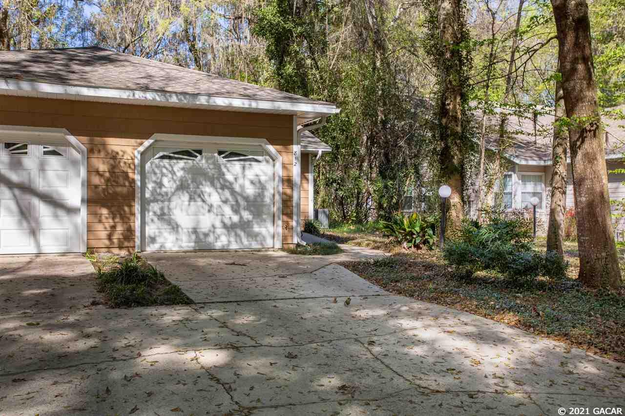 812 Southwest 50th Way Gainesville, FL 32607 - Photo 3 of 28 Gallery Image 3