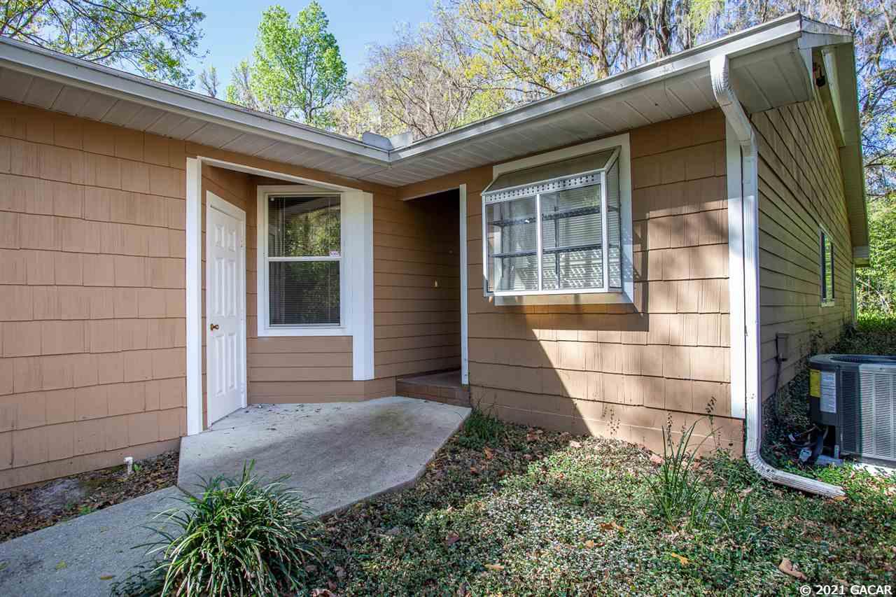 812 Southwest 50th Way Gainesville, FL 32607 - Photo 4 of 28 Gallery Image 4