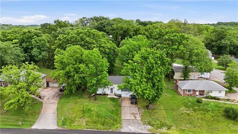 $350,000 | 6709 Northwest Eastside Drive, Kansas City, MO 64152