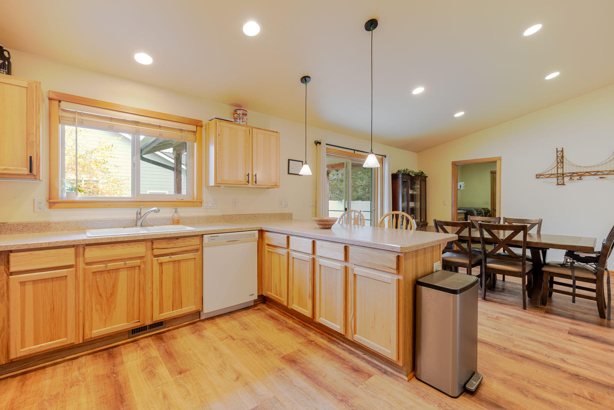51420 Wheeler Road La Pine, OR 97739 - Photo 9 of 45