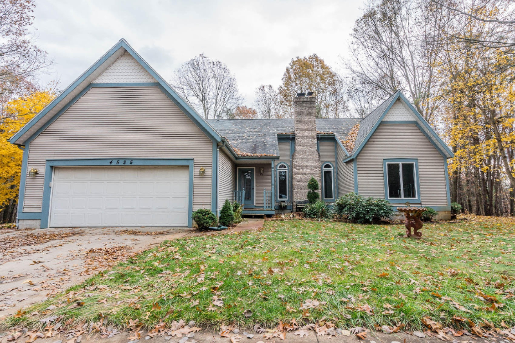 4525 Porter Road Fruitport, MI 49415 - Photo 2 of 66 4525Porter-59