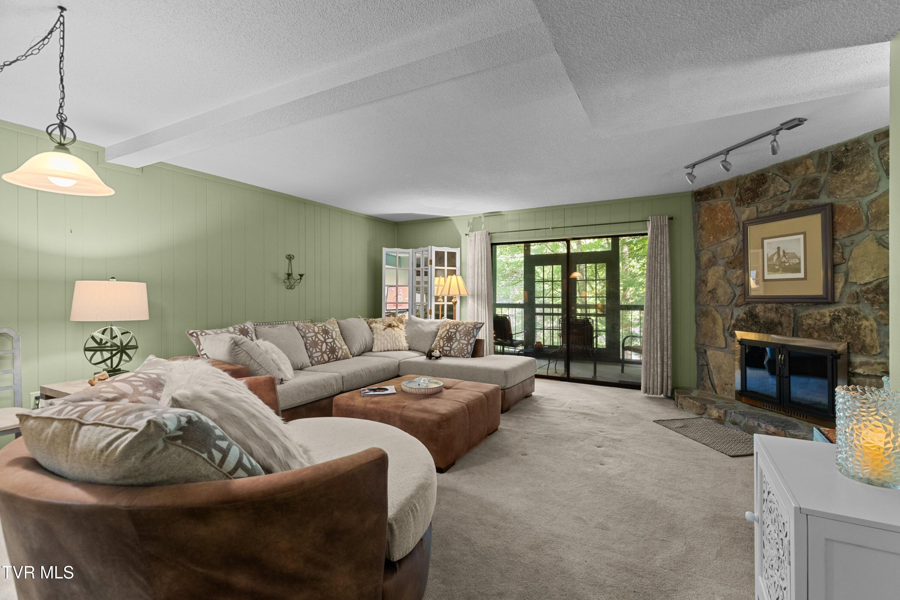 1235 Ski Mountain Road, Unit 602 Gatlinburg, TN 37738 - Photo 4 of 22 003-1235SkiMountainRoad-602-Gatlinburg-T