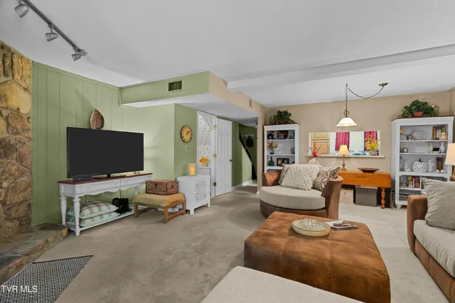 $260,000 | 1235 Ski Mountain Road, Unit 602, Gatlinburg, TN 37738