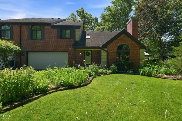 $229,900 | 9248 Golden Woods Drive, Indianapolis, IN 46268