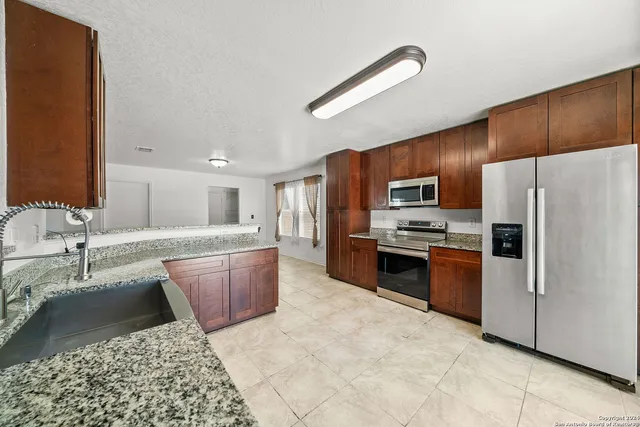 $299,999 | 7419 Monets Garden, San Antonio, TX 78218