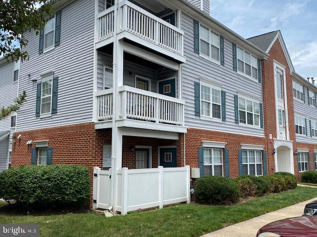 645 Constellation Square Southeast, Unit A Leesburg, VA 20175 - Photo 1 of 19 Fenced patio off MB