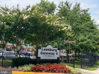 645 Constellation Square Southeast, Unit A Leesburg, VA 20175 - Photo 5 of 19 Fenced community