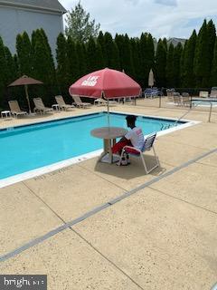 645 Constellation Square Southeast, Unit A Leesburg, VA 20175 - Photo 9 of 19 Life gard and children pool.