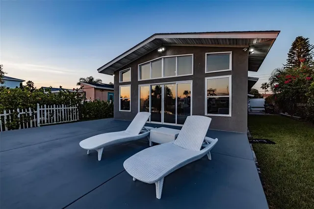 a view of outdoor space yard and patio
