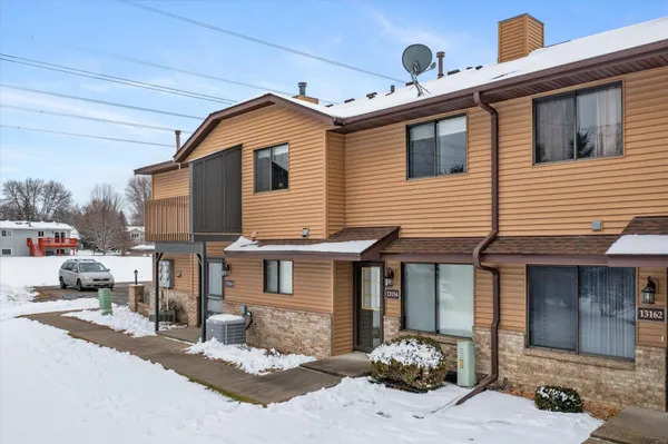 $225,000 | 13154 90th Place North, Maple Grove, MN 55369