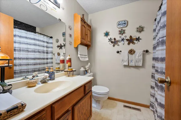 $225,000 | 13154 90th Place North, Maple Grove, MN 55369