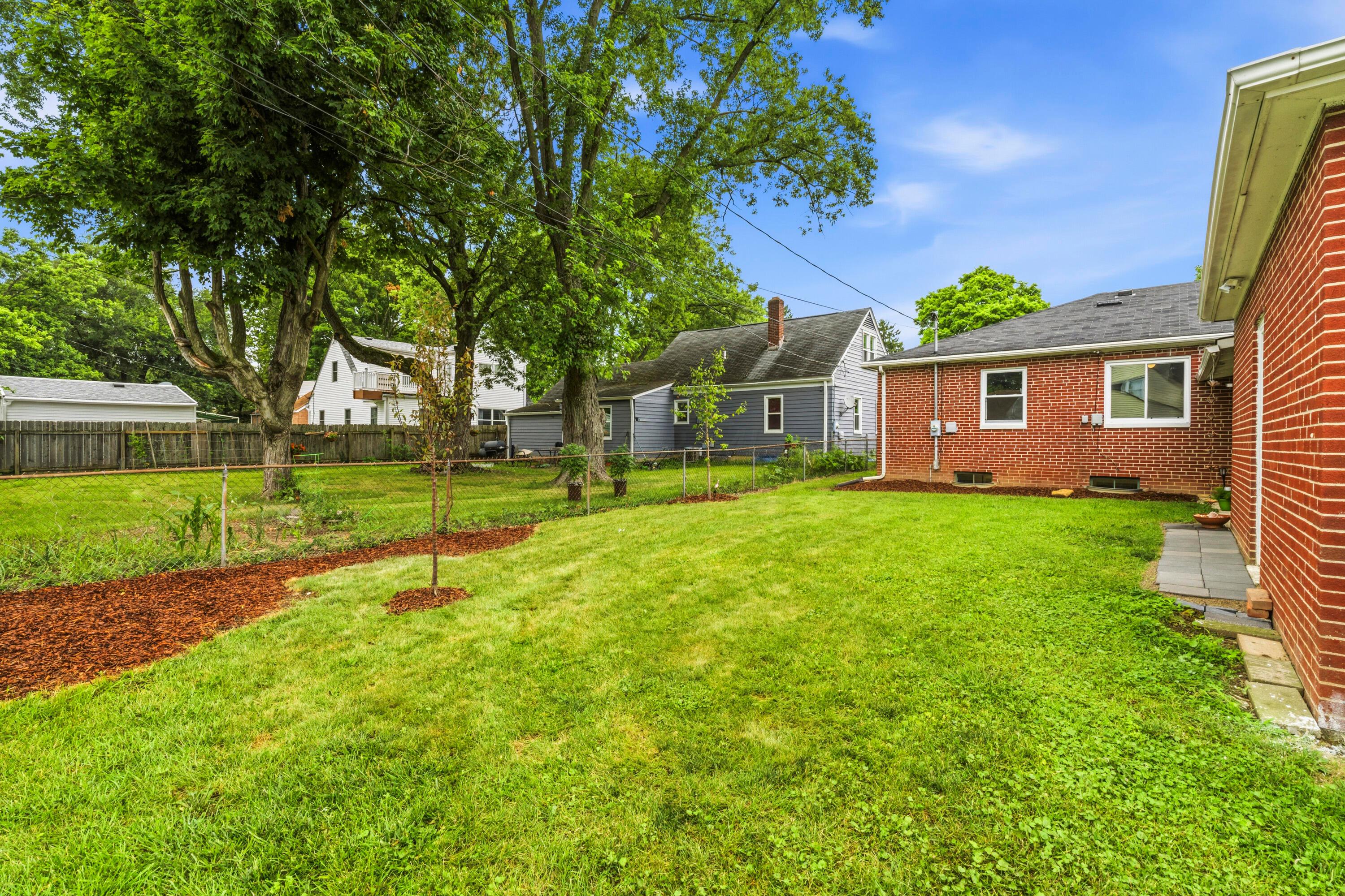 3213 Mountview Road Upper Arlington, OH 43221 - Photo 54 of 61 Backyard