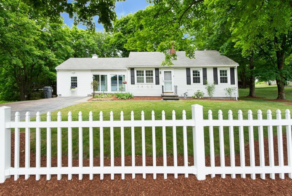 379 Providence Road Grafton, MA 01560 - Photo 2 of 42 Gallery Image 2