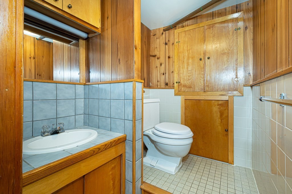 379 Providence Road Grafton, MA 01560 - Photo 38 of 42 Gallery Image 38