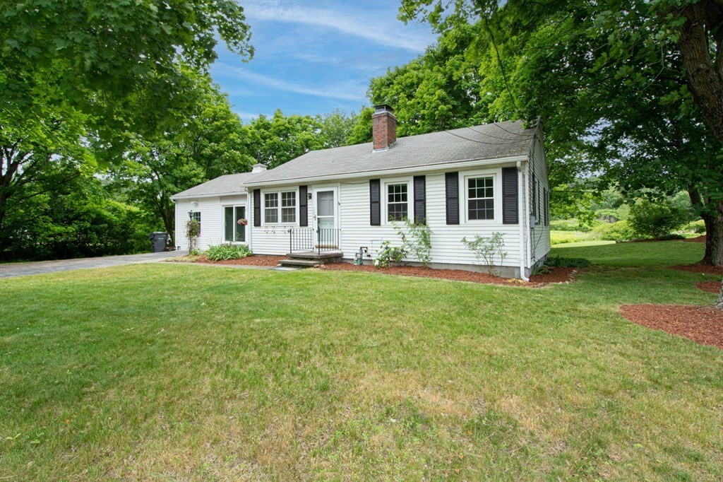 379 Providence Road Grafton, MA 01560 - Photo 4 of 42 Gallery Image 4