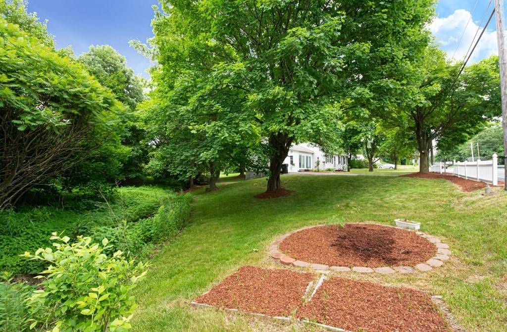379 Providence Road Grafton, MA 01560 - Photo 7 of 42 Gallery Image 7