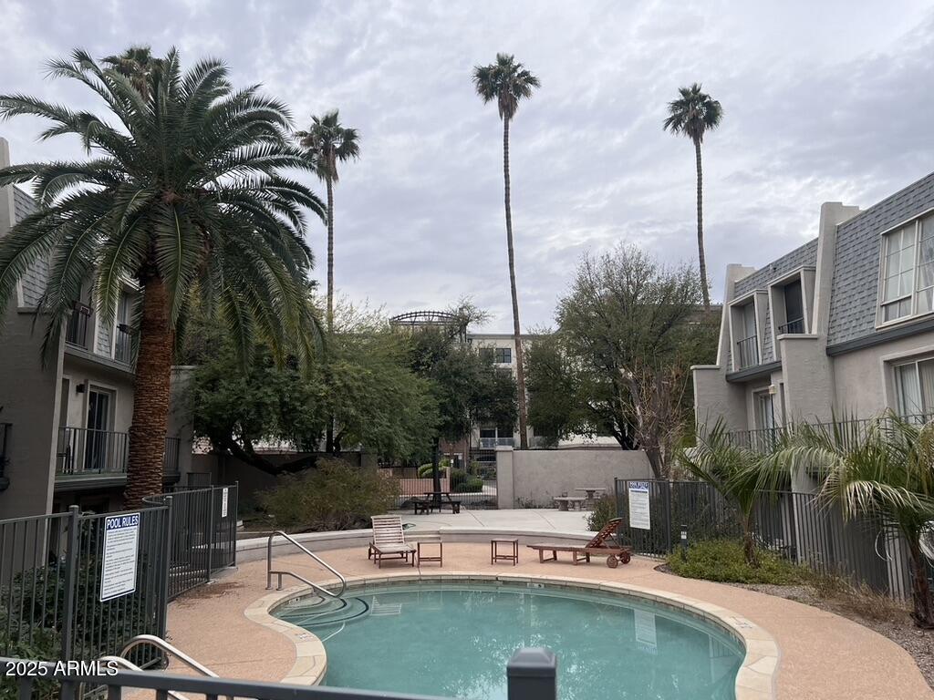 1010 East Osborn Road, Unit A Phoenix, AZ 85014 - Photo 6 of 39 25168841-AAD6-45E1-A5D9-AF0D9A734568_1_1