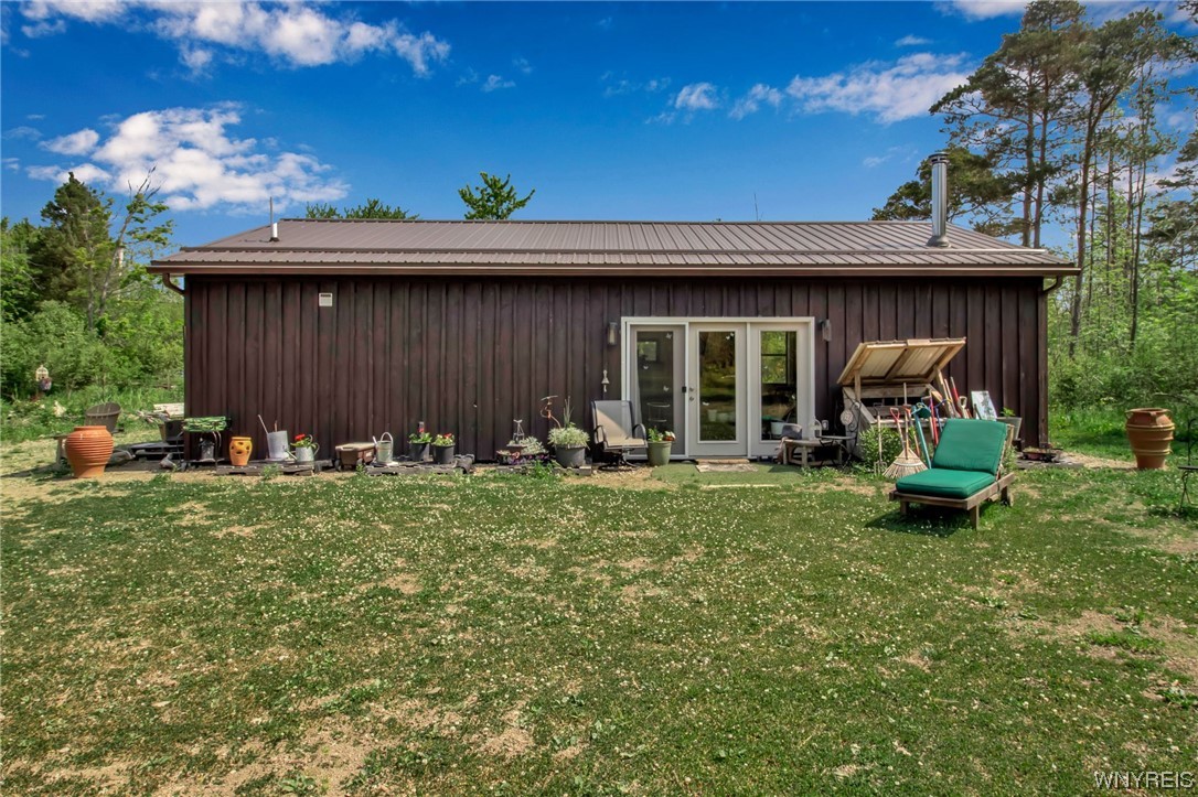 1627 Sturgeon Point Road Evans, NY 14047 - Photo 11 of 49