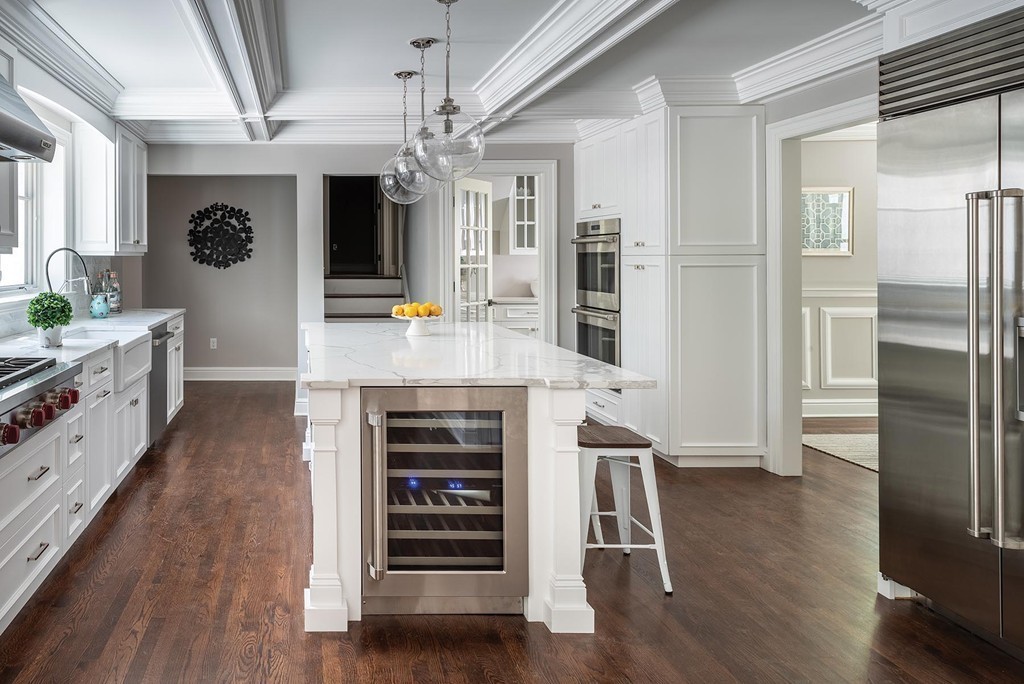 119 Walnut Hill Road Chestnut Hill, MA 02445 - Photo 4 of 12