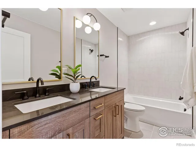 $1,300,000 | 927 William Way, Berthoud, CO 80513