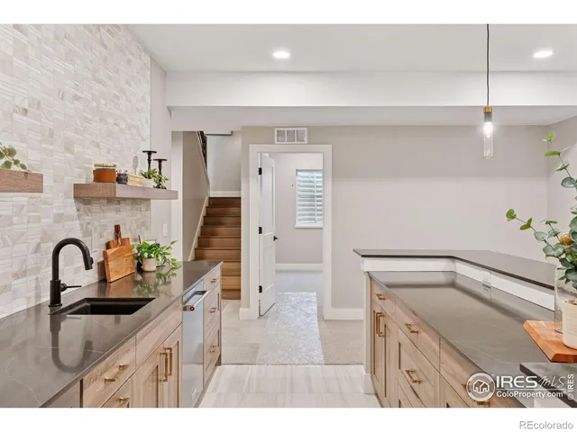 $1,300,000 | 927 William Way, Berthoud, CO 80513