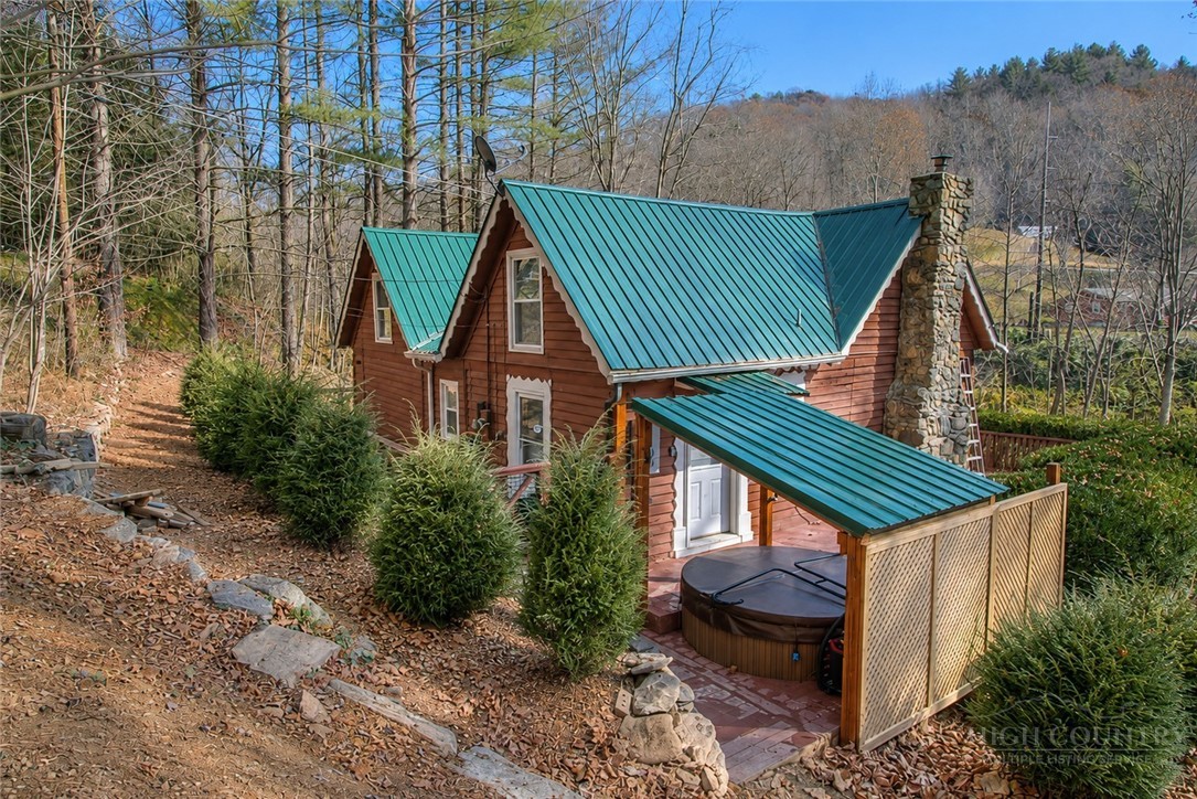 392 Old Danner Road Vilas, NC 28692 - Photo 20 of 23