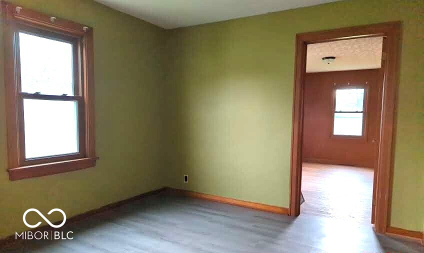 616 West 38th Street Anderson, IN 46013 - Photo 5 of 12