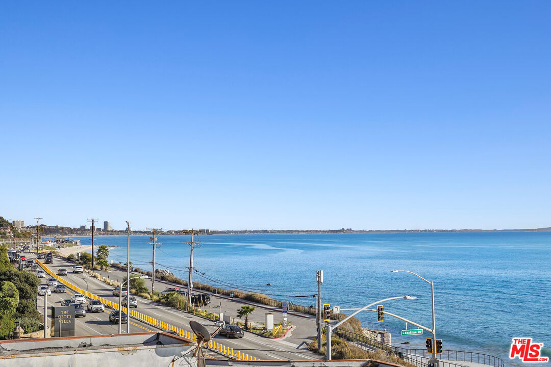 18000 Coastline Drive, Unit 8 Malibu, CA 90265 - Photo 23 of 26 an aerial view of a ocean