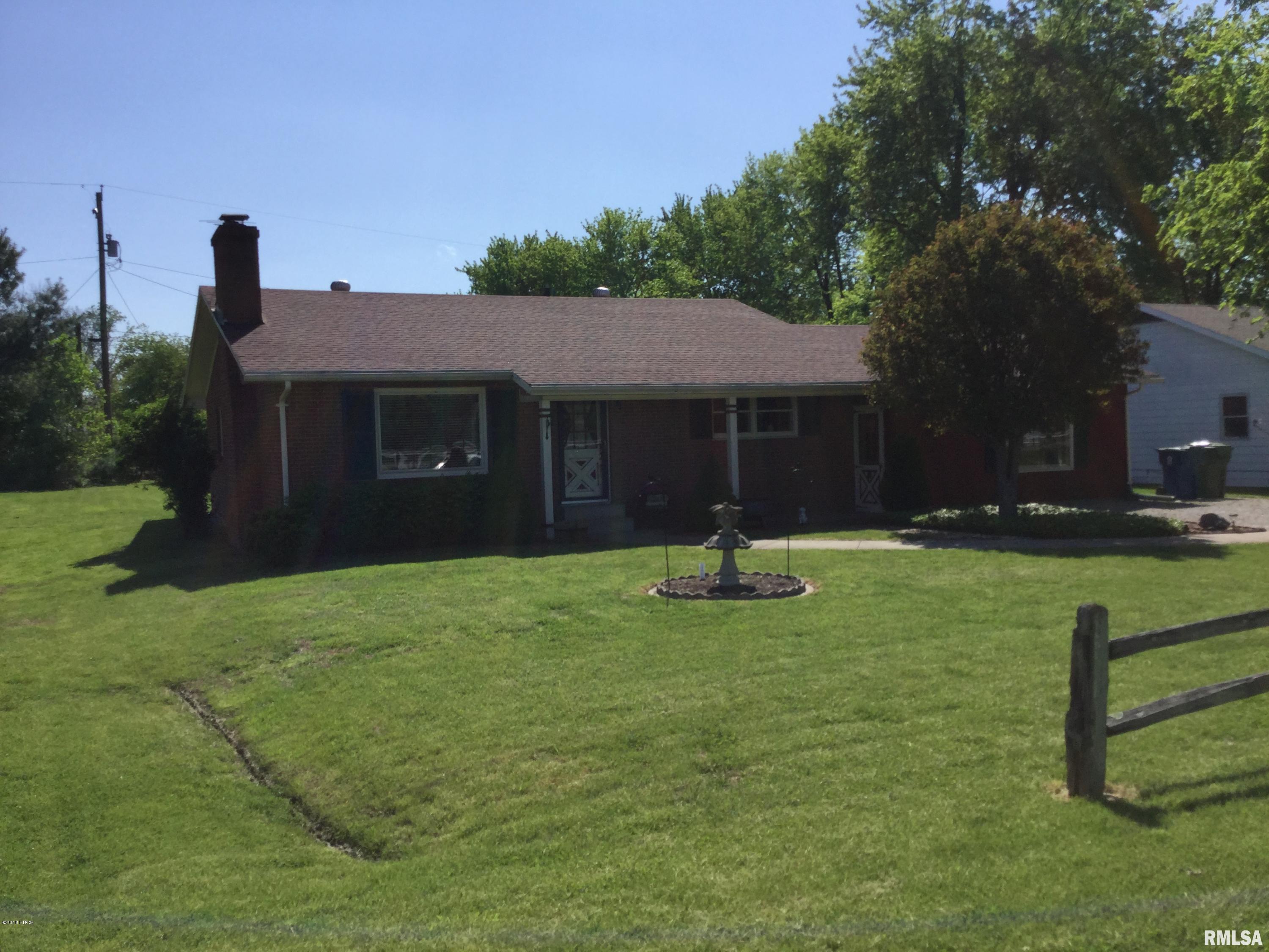 438 Springfield Avenue Anna, IL 62906 - Photo 1 of 22 Gallery Image 1