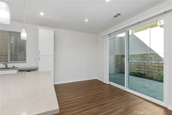 $3,000 | 913 Helena Ridge, Lake Elsinore, CA 92530