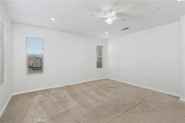 $3,000 | 913 Helena Ridge, Lake Elsinore, CA 92530