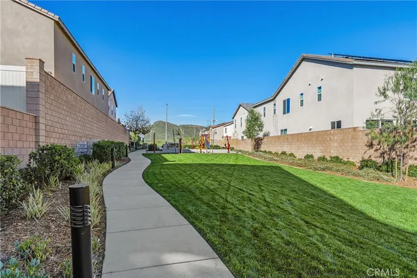 $3,000 | 913 Helena Ridge, Lake Elsinore, CA 92530