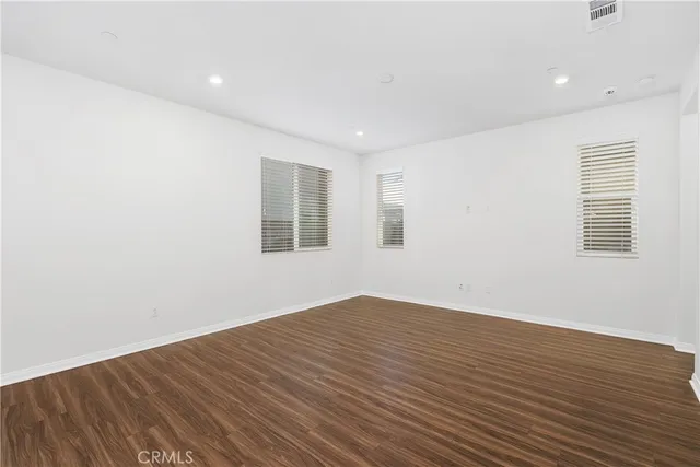 $3,000 | 913 Helena Ridge, Lake Elsinore, CA 92530