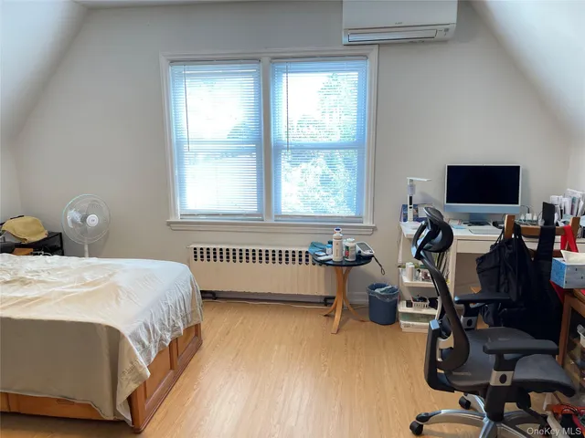 $878,000 | 1306 6th Avenue, New Hyde Park, NY 11040