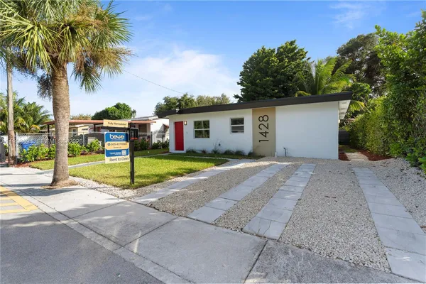 $3,300 | 1428 Northeast 153rd Terrace, North Miami Beach, FL 33162