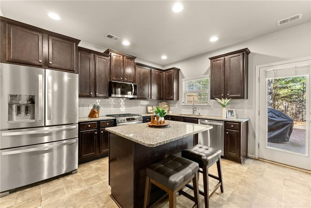 3715 Ridge Bluff Overlook Gainesville, GA 30507 - Photo 14 of 49