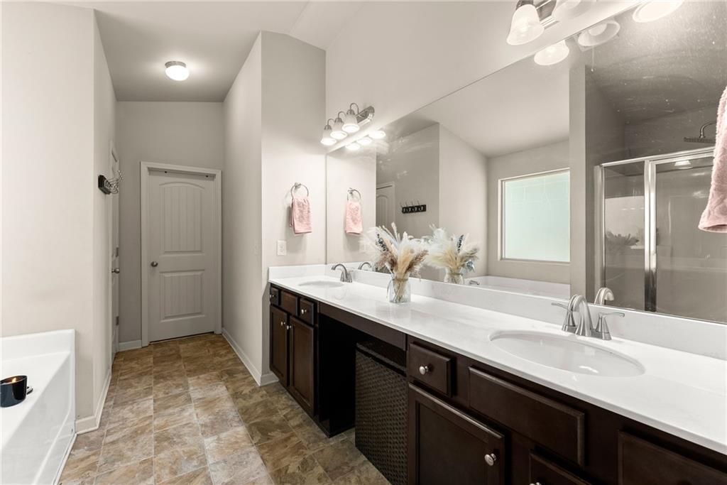 3715 Ridge Bluff Overlook Gainesville, GA 30507 - Photo 26 of 49