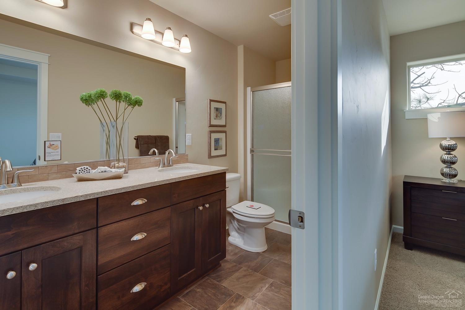 20908 Sotra Loop Bend, OR 97702 - Photo 8 of 22 Gallery Image 8