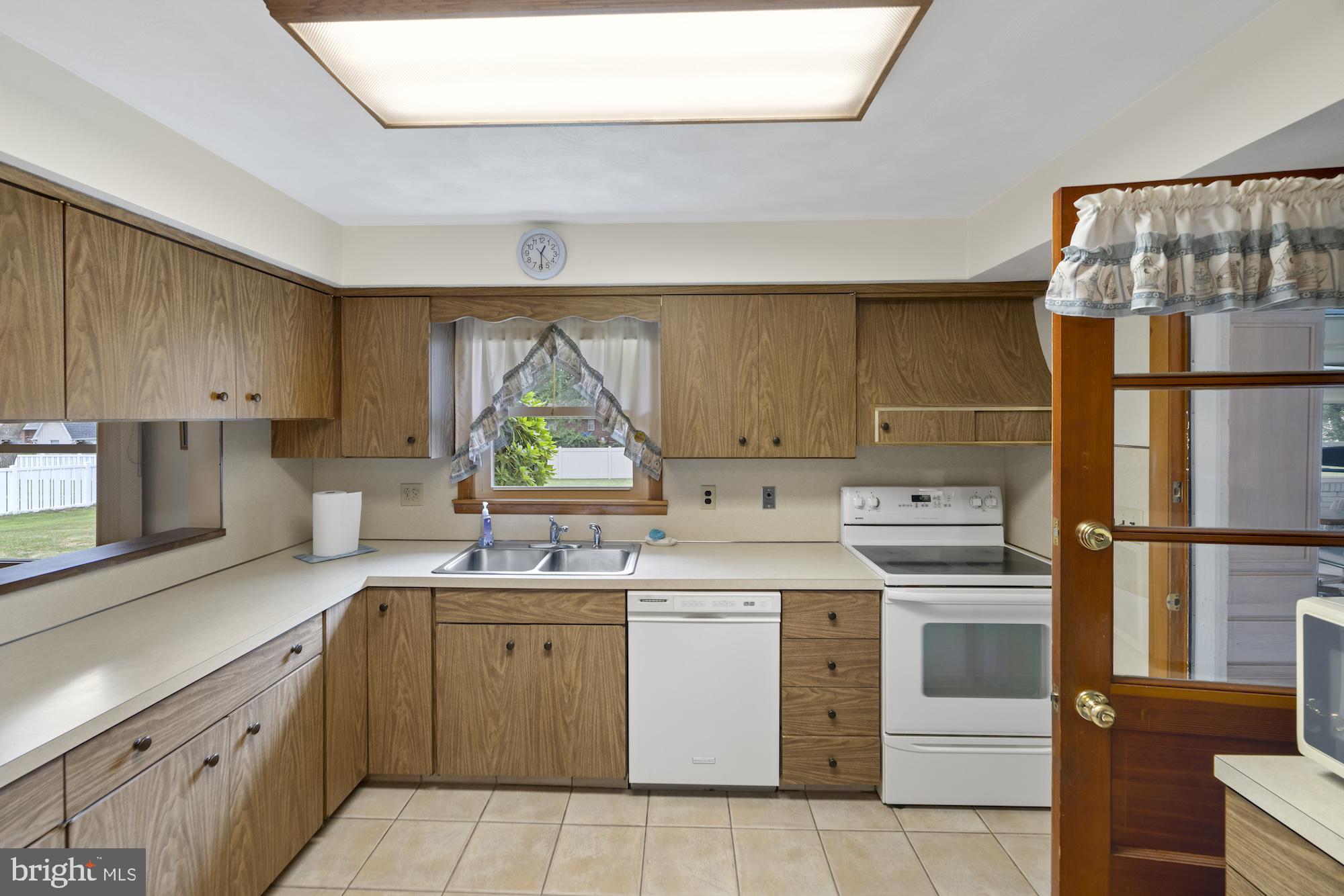 3441 Holly Road Dover, PA 17315 - Photo 20 of 47 Gallery Image 20