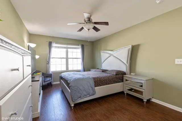 $2,050 | 1808 Powers Road, Unit 1808, Woodstock, IL 60098